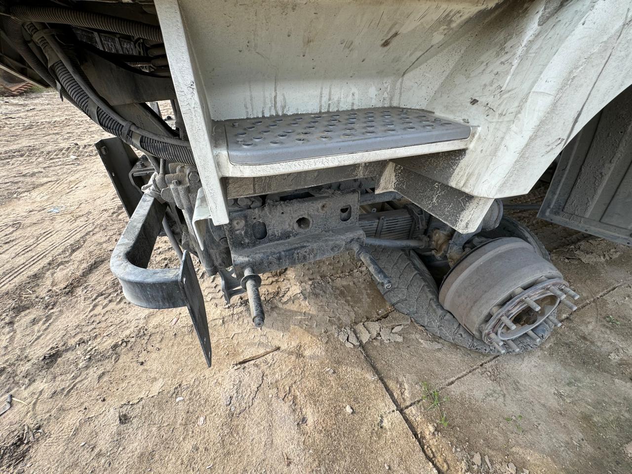 FAW J6 8x4 Самосвал 2023 г. - фото 7